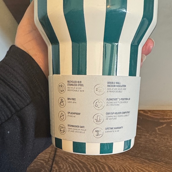 The Quencher H2.0 Flowstate™ Tumbler | 40 OZ - Picture 4 of 5